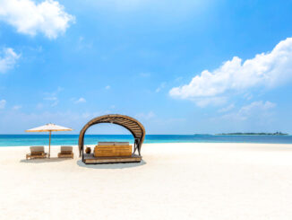 Роскошный курорт Кудаду на Мальдивах