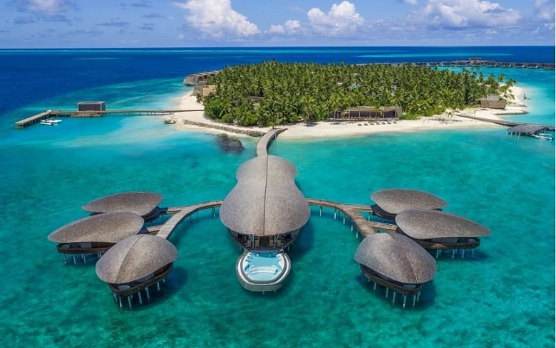 Le St. Regis Maldives Vommuli Resort