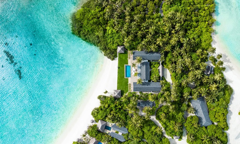 Naufragato alle Maldive, la nuova esperienza sull'isola: RAAYA di Atmosphere