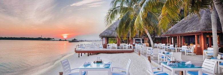 Ресторан и бар Vilu в отеле Conrad Maldives Rangali Island